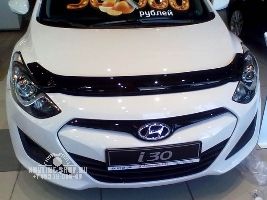 Дефлектор капота темный HYUNDAI i30 2012-